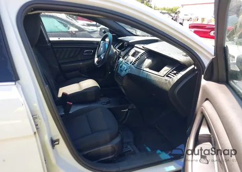 2015 Ford Police Interceptor Police Interceptor z USA, uszkodzony, nr VIN 1FAHP2MK0FG175859